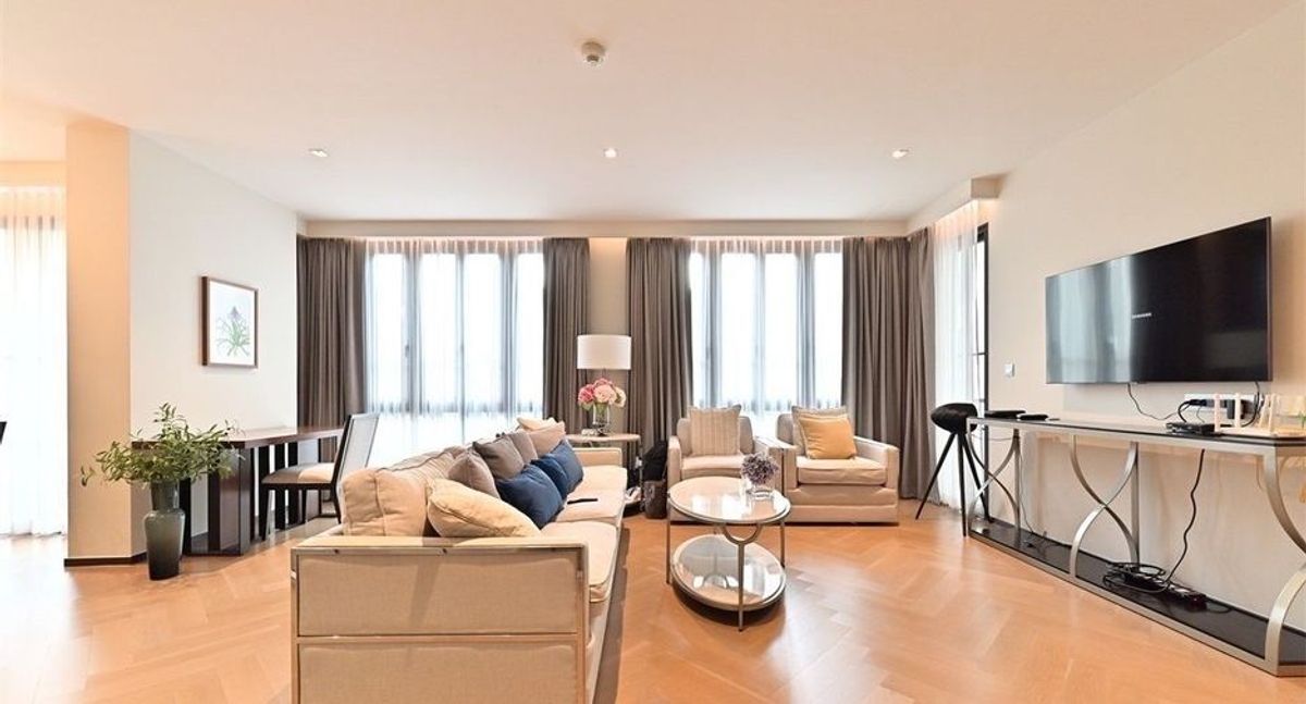 For SaleCondoSukhumvit, Asoke, Thonglor : ✨The Reserve Sukhumvit 61✨2 bedrooms, 3 bathrooms, size 125.62 sq m, near BTS Thonglor Tel.0982645161