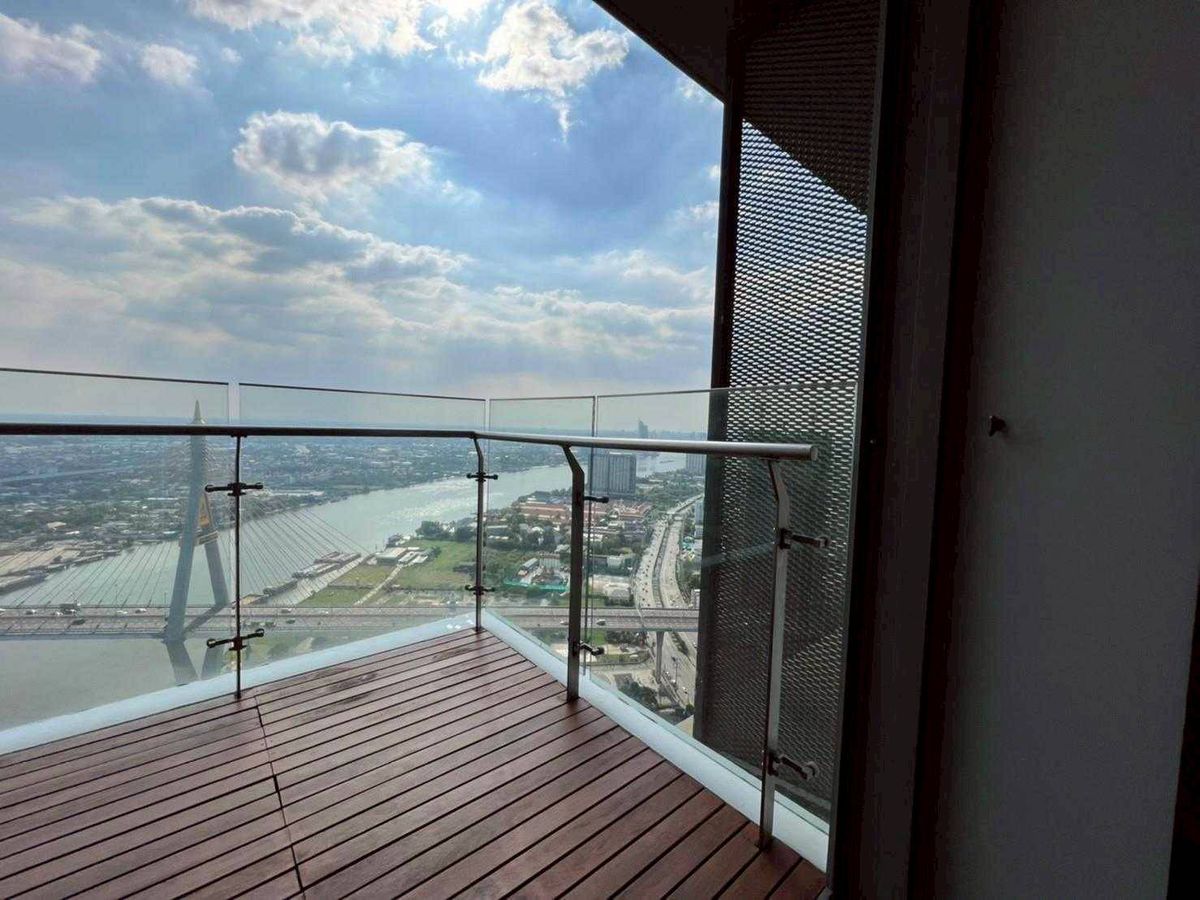 ขายคอนโดพระราม 3 สาธุประดิษฐ์ : ★ Panoramic Chao Phraya Views ★ ชั้น 40++ พื้นที่ใช้สอย 98.06 ตร.ม. | 2 ห้องนอน 2 ห้องน้ำ | ใกล้ เซ็นทรัล พระราม 3 7 นาที, เทอร์มินอล21 พระราม 3 16 นาที