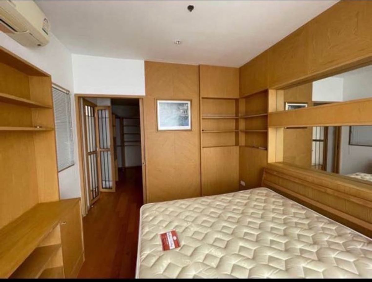 For RentCondoRatchathewi,Phayathai : Condo for rent Villa Ratchathewi. Good location near BTS. Complete facilities.