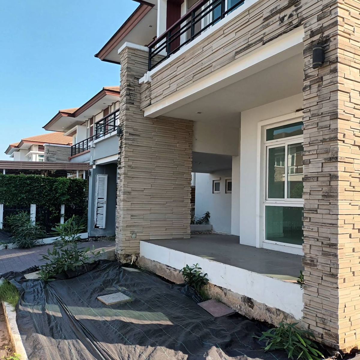 For SaleHousePhutthamonthon, Salaya : House for sale, NC, Royal Pinklao, behind the corner of 102.80 sq.w., 4 bedrooms, 4 bathrooms, in every bedroom