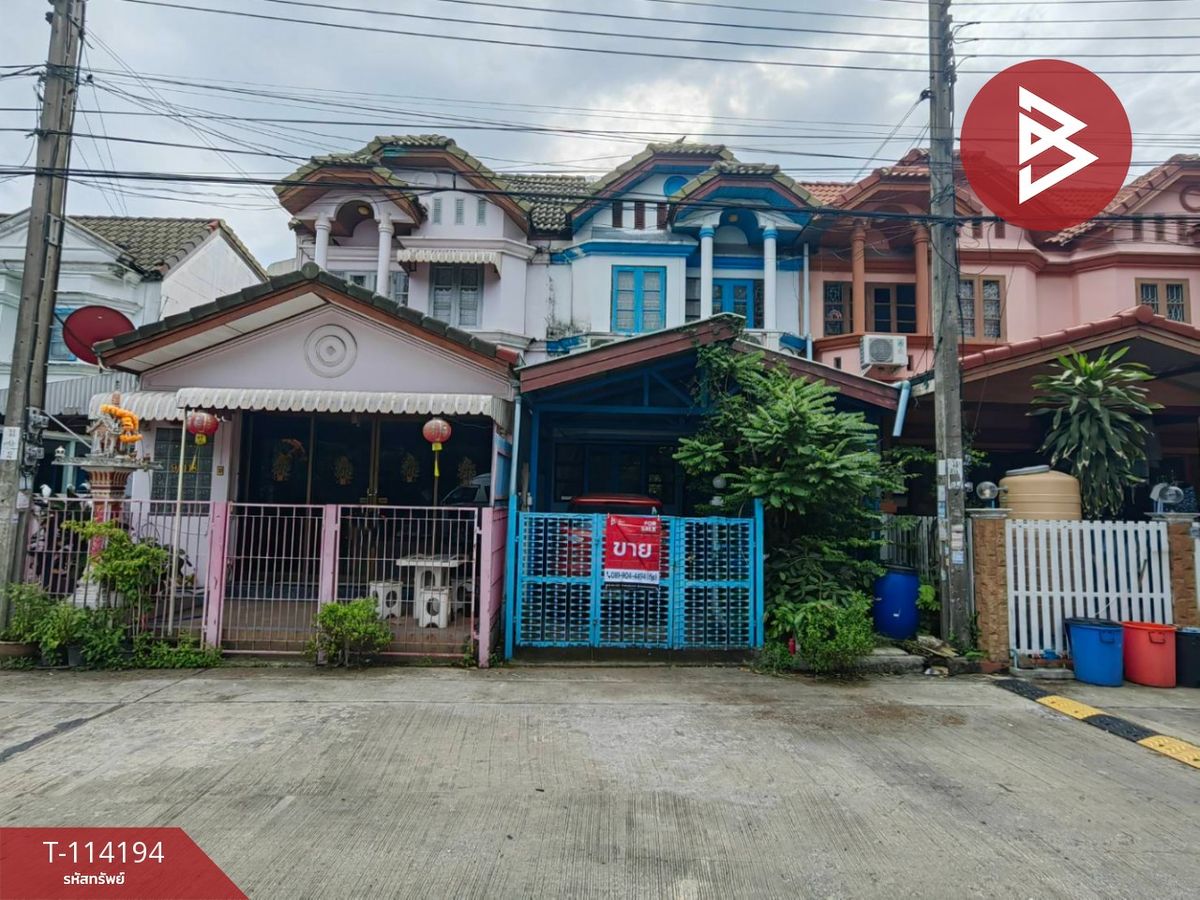For SaleTownhomeMin Buri, Romklao : Townhouse for sale Town and Country Village Sangkasantisuk 16 Nong Chok, Bangkok