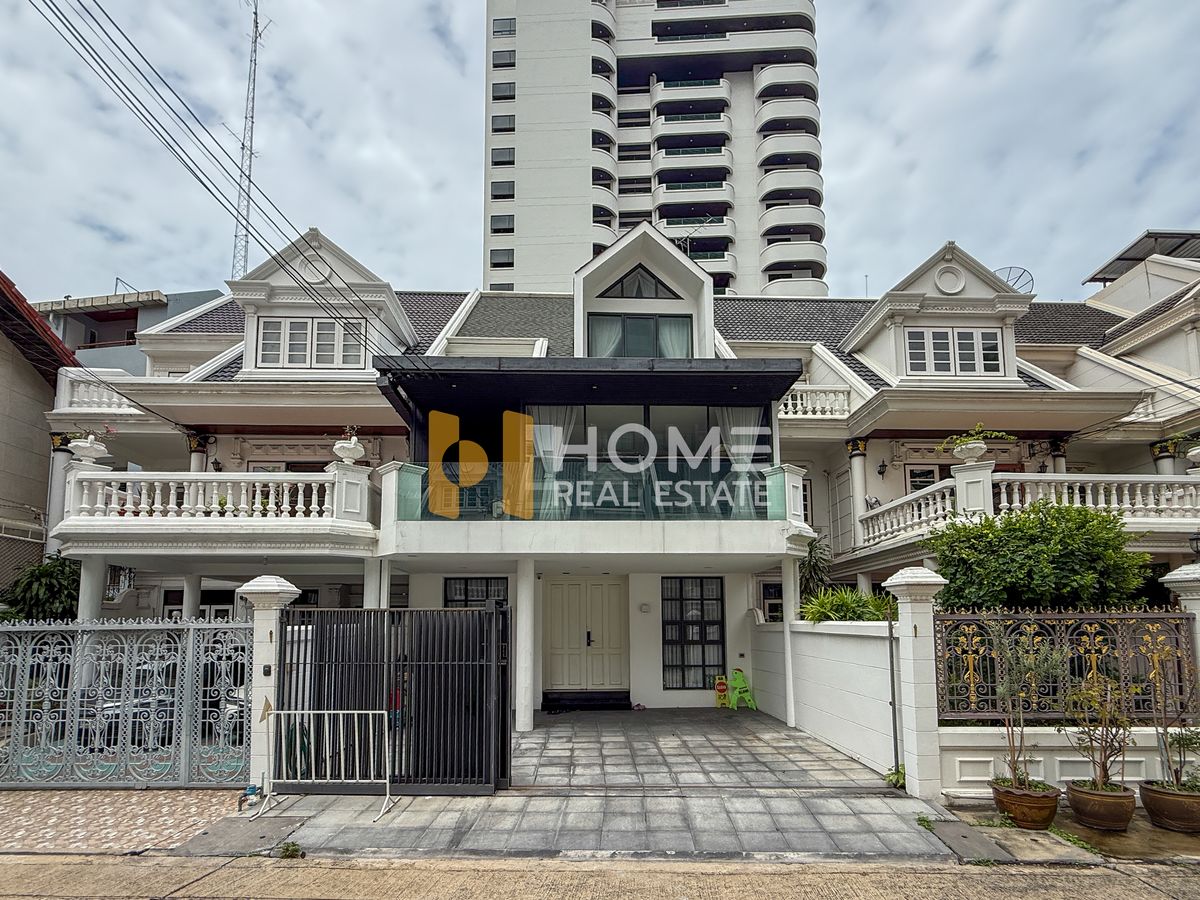 ขายทาวน์โฮมพัฒนาการ ศรีนครินทร์ : ทาวน์โฮม สุขุมวิท 26 / 3 ห้องนอน (ขาย), Townhome Sukhumvit 26 / 3 Bedrooms (FOR SALE) PALM878