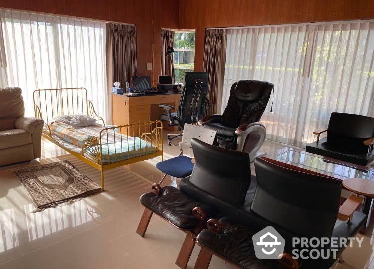 ขายบ้านมีนบุรี-ร่มเกล้า : บ้าน 5-ห้องนอน ที่ เพอร์เฟคเพลส รามคำแหง 164 ใน มีนบุรี