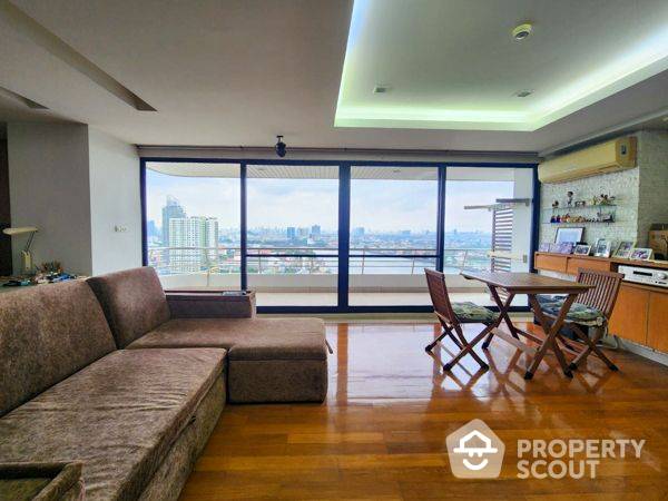 For SaleCondoRattanathibet, Sanambinna : 3-BR Condo at Riverine Place in Suan Yai