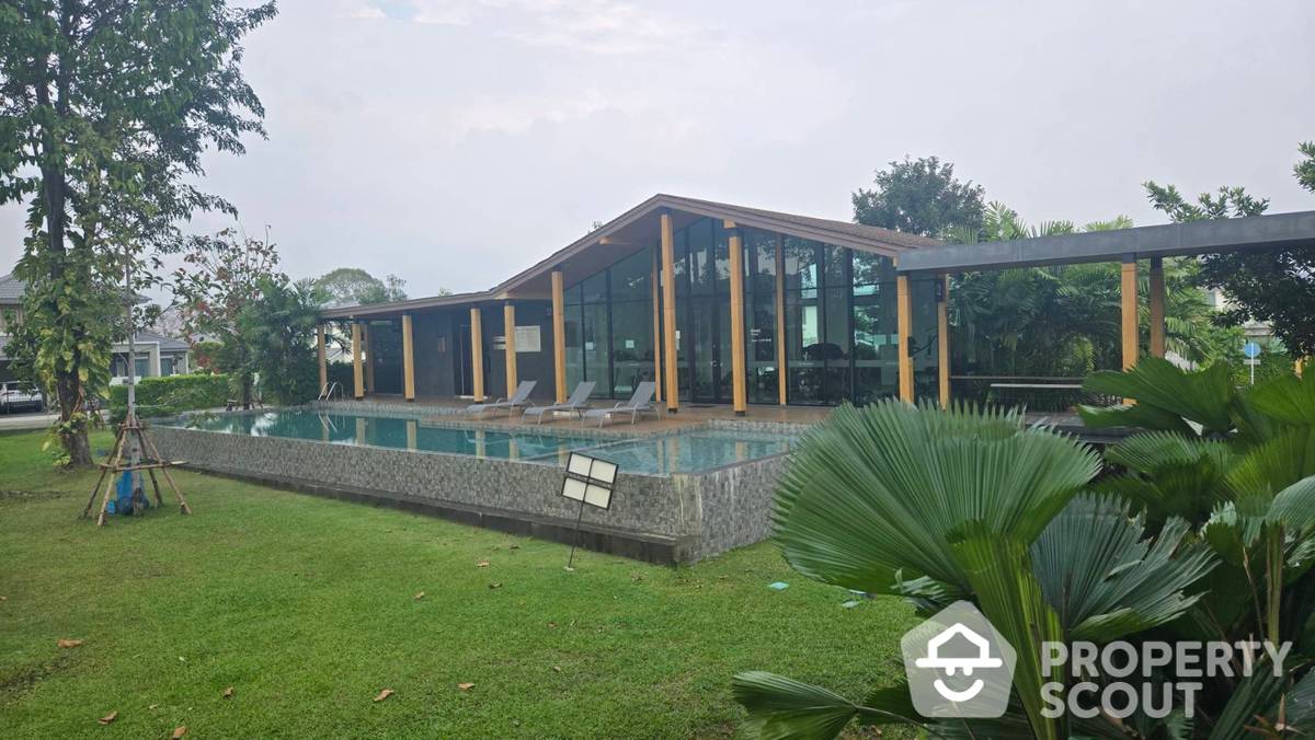 ขายบ้านพัทยา บางแสน ชลบุรี สัตหีบ : บ้าน 3-ห้องนอน ที่ ไลฟ อิน เดอะ การ์เด้น โรงโป๊ะ-มอเตอร์เวย์ ใน ตะเคียนเตี้ย