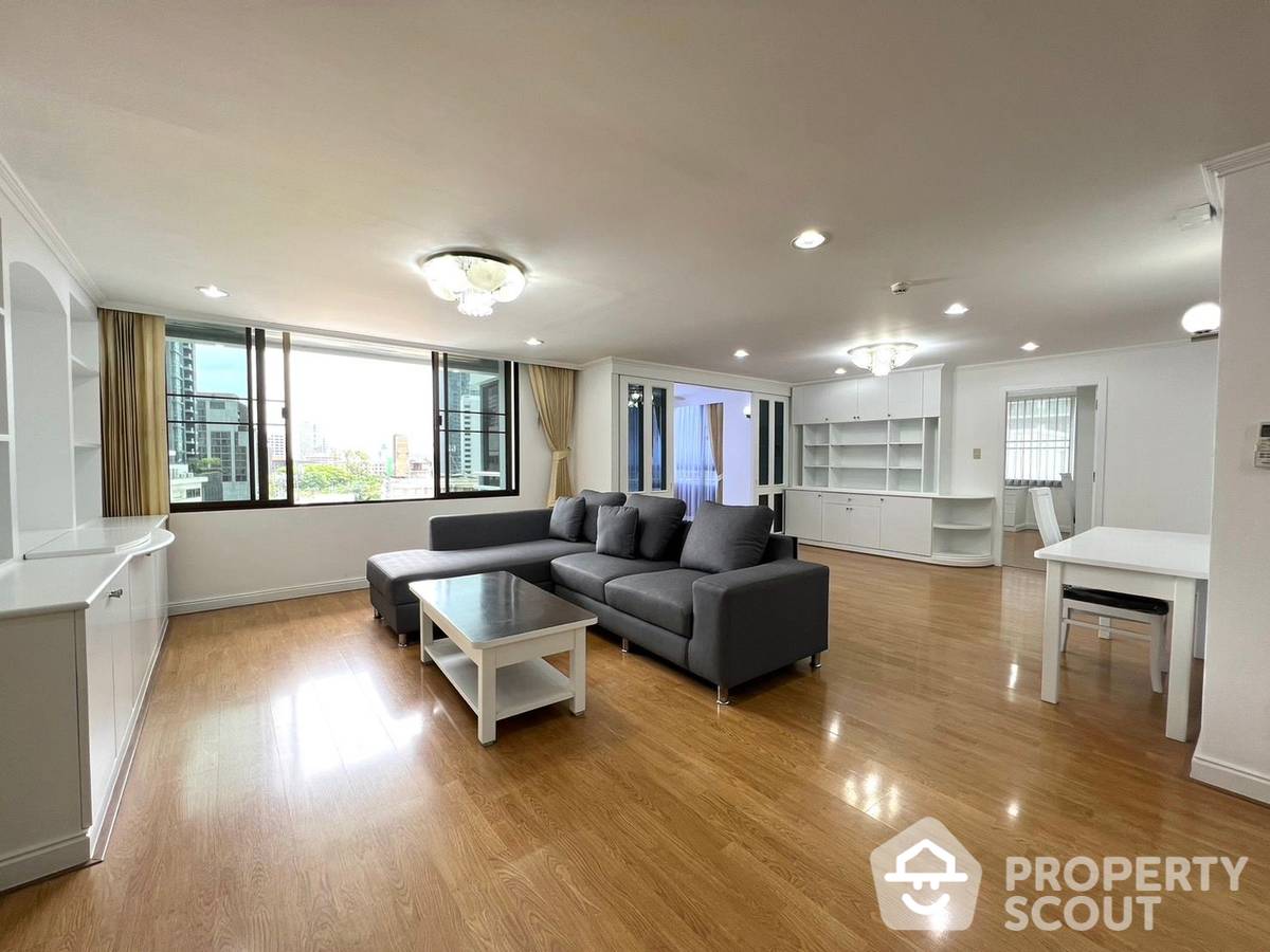 For RentCondoSukhumvit, Asoke, Thonglor : 3-BR Condo at Acadamia Grand Tower near BTS Phrom Phong