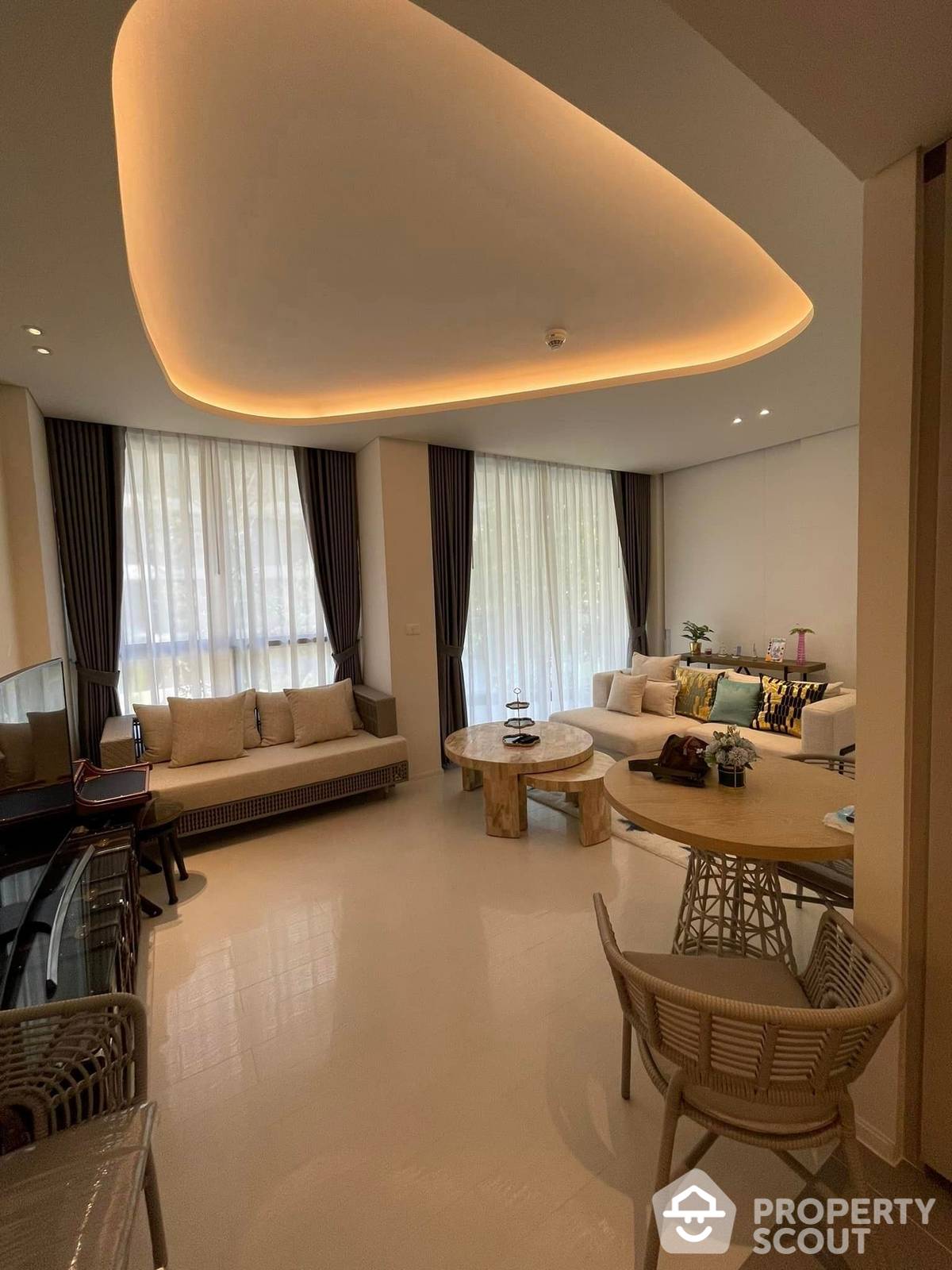For SaleCondoHuahin, Prachuap Khiri Khan, Pran Buri : 2-BR Condo at Veranda Residence Hua Hin close to Khao Takiab beach