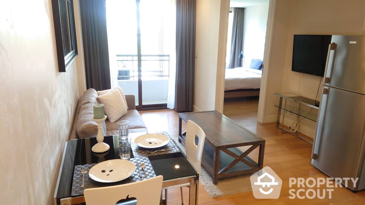 For RentCondoSathorn, Narathiwat : 1-BR Condo at Collezio Sathorn-Pipat near BTS Chong Nonsi