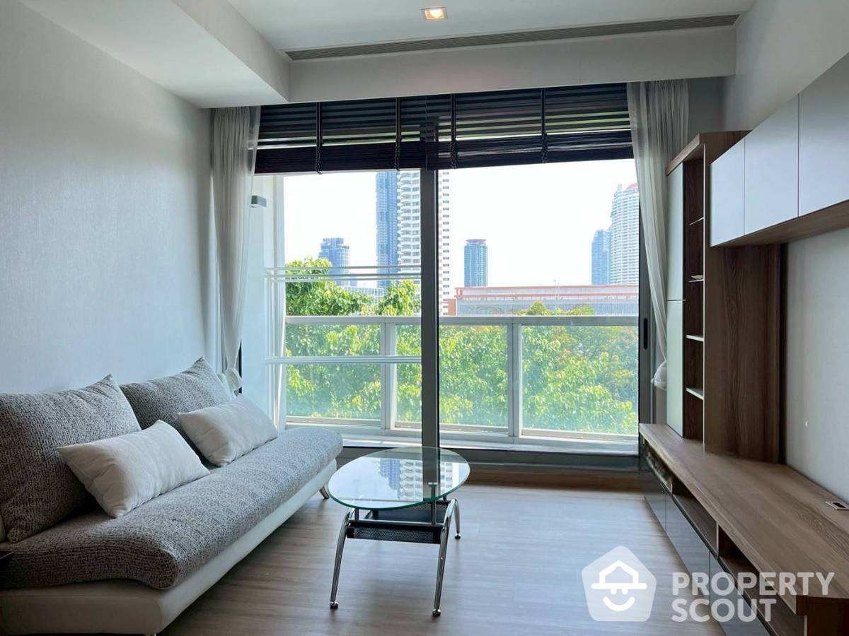 For RentCondoWongwianyai, Charoennakor : 1-BR Condo at The River Condominium near BTS Saphan Taksin