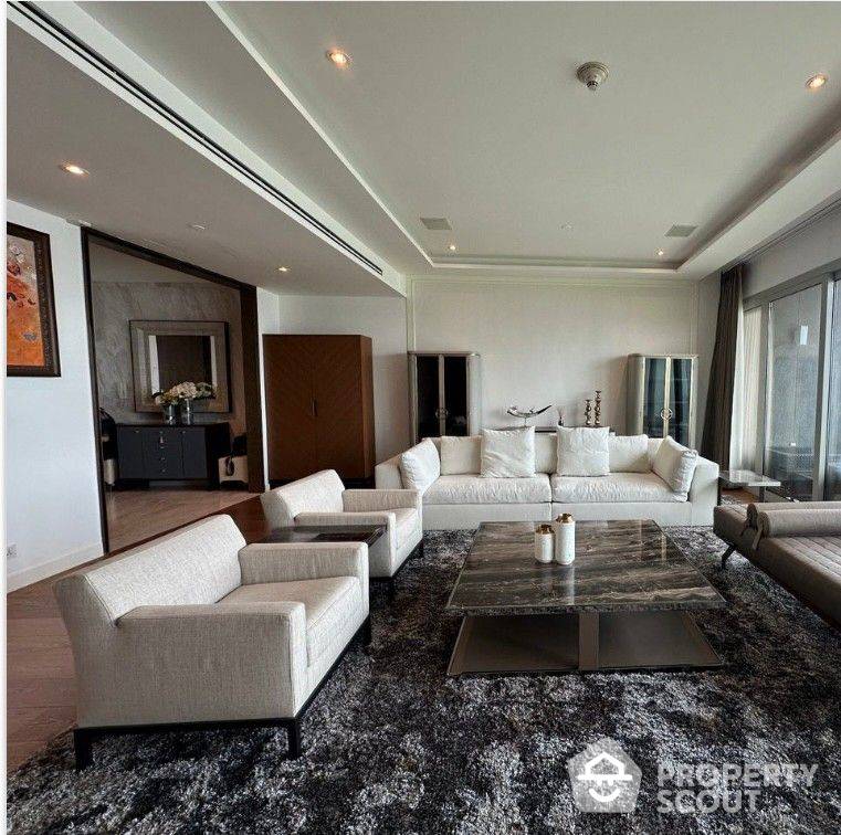 ขายคอนโดวิทยุ ชิดลม หลังสวน : คอนโด 3-ห้องนอน ที่ 185 ราชดำริ ใกล้ BTS ราชดำริ