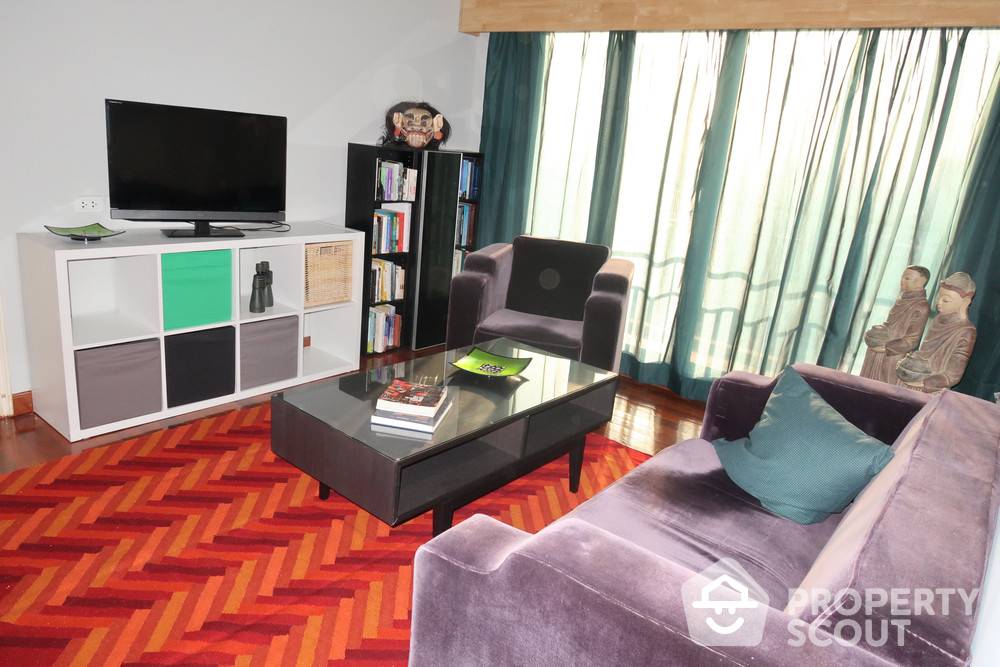 For RentCondoRamkhamhaeng, Hua Mak : 2-BR Condo at Lumpini Ville Ramkhamhaeng 44 close to Ramkhamhaeng
