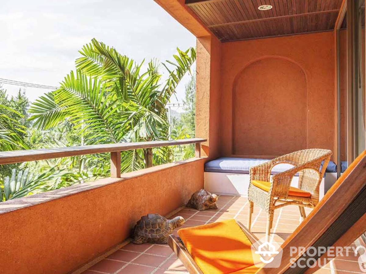 For SaleCondoHuahin, Prachuap Khiri Khan, Pran Buri : 3-BR Condo at Las Tortugas Condominium close to Memory house cafe huahin