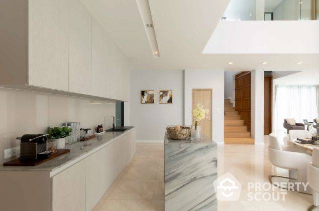 For SaleHouseOnnut, Udomsuk : 7-BR House at The AVA Residence Sukhumvit in Suan Luang