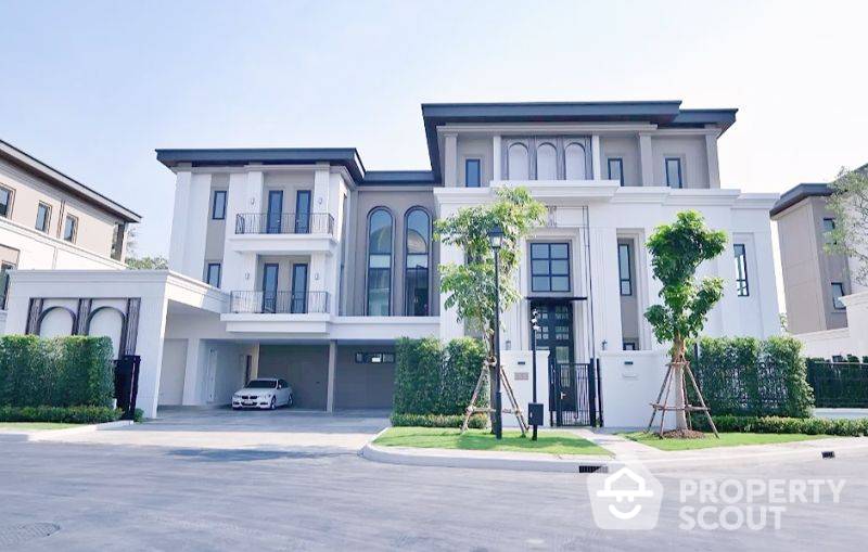 ขายบ้านพัฒนาการ ศรีนครินทร์ : บ้าน 6-ห้องนอน ที่ แซงค์ รอยัล กรุงเทพกรีฑา ใน สะพานสูง