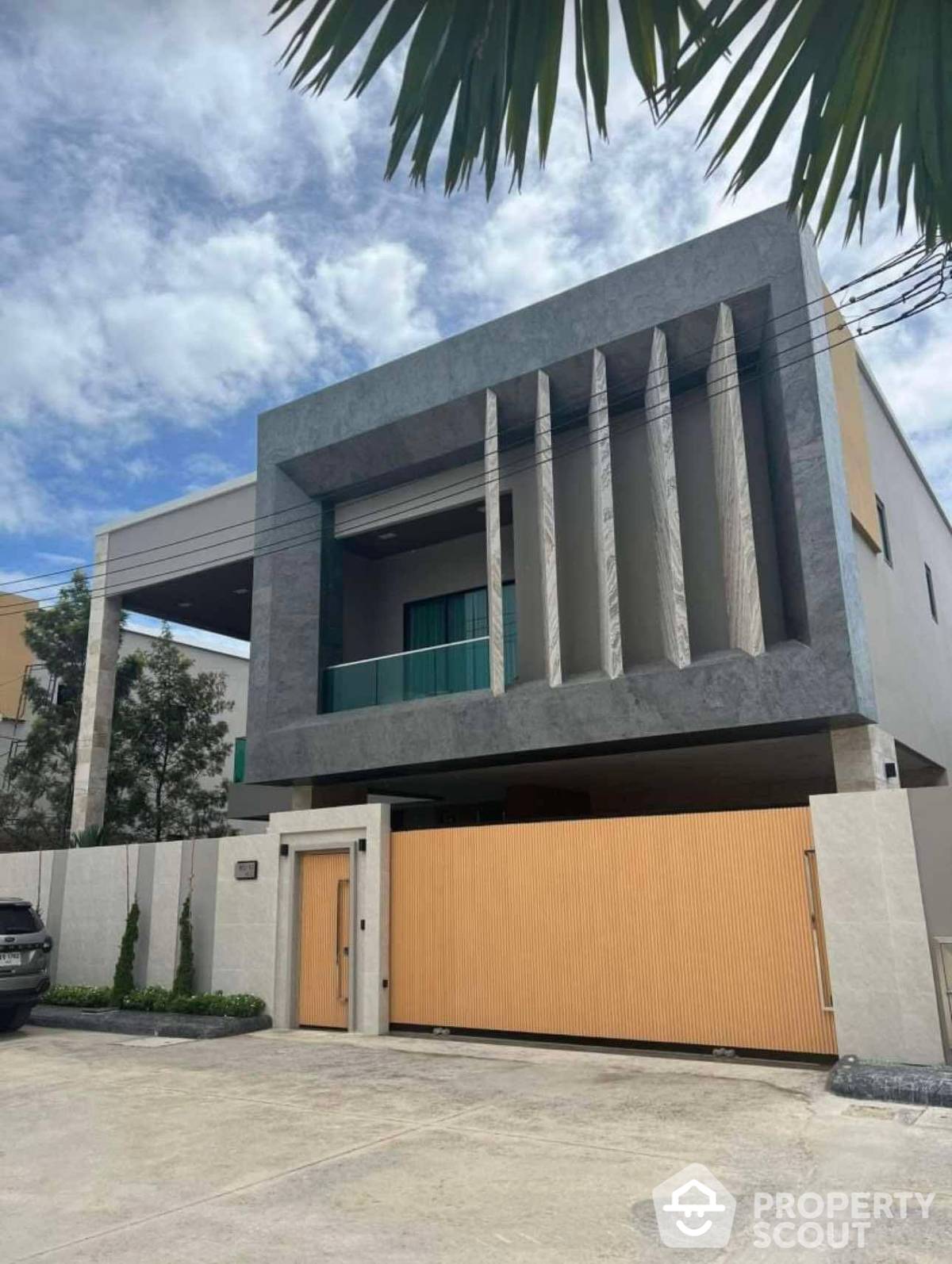 For SaleHousePattaya, Bangsaen, Chonburi : 4-BR Villa at Madcha Nirvana Pattaya close to Huai Yai