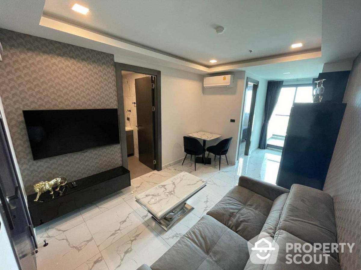For SaleCondoPattaya, Bangsaen, Chonburi : 1-BR Condo at Arcadia Millennium Tower close to Pattaya South