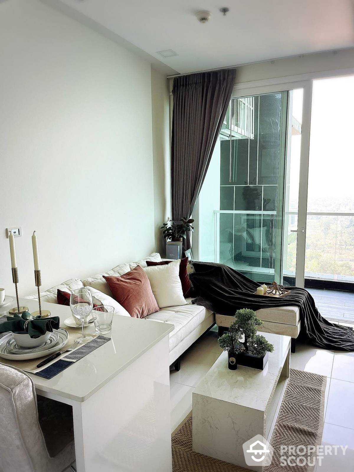 For SaleCondoPattaya, Bangsaen, Chonburi : 1-BR Condo at Del Mare Condominium close to Bangsaray