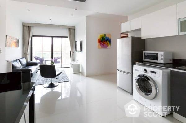 For SaleCondoPattaya, Bangsaen, Chonburi : 2-BR Condo at The Axis Pattaya close to Pattaya South