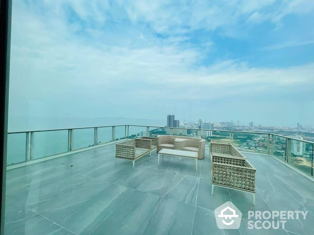 For SaleCondoPattaya, Bangsaen, Chonburi : 2-BR Condo at The Riviera Jomtien close to Jomtien Beach