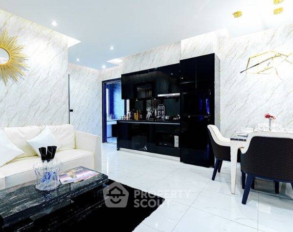 For SaleCondoPattaya, Bangsaen, Chonburi : 2-BR Condo at Grand Solaire Pattaya close to Pattaya South