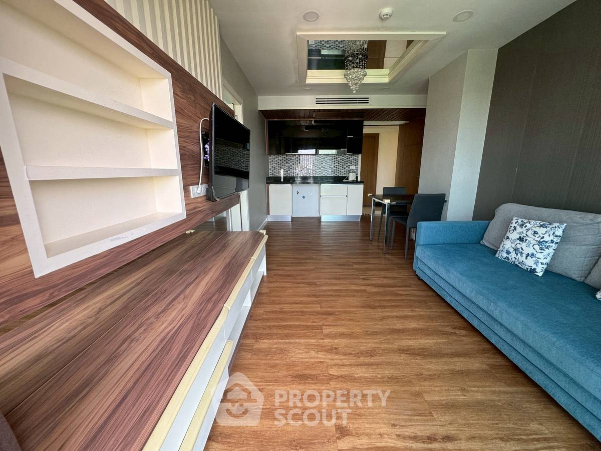 For SaleCondoPattaya, Bangsaen, Chonburi : 2-BR Condo at Dusit Grand Park close to Pattaya