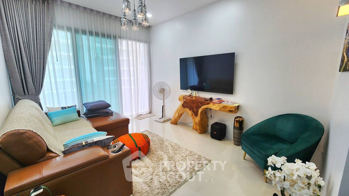 For SaleCondoPattaya, Bangsaen, Chonburi : 1-BR Condo at The Sanctuary Wongamat close to Sanctuary of Truth