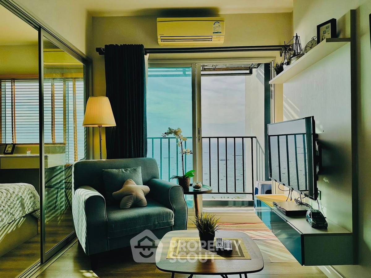 For SaleCondoPattaya, Bangsaen, Chonburi : 1-BR Condo at Centric Sea Pattaya close to Central Pattaya