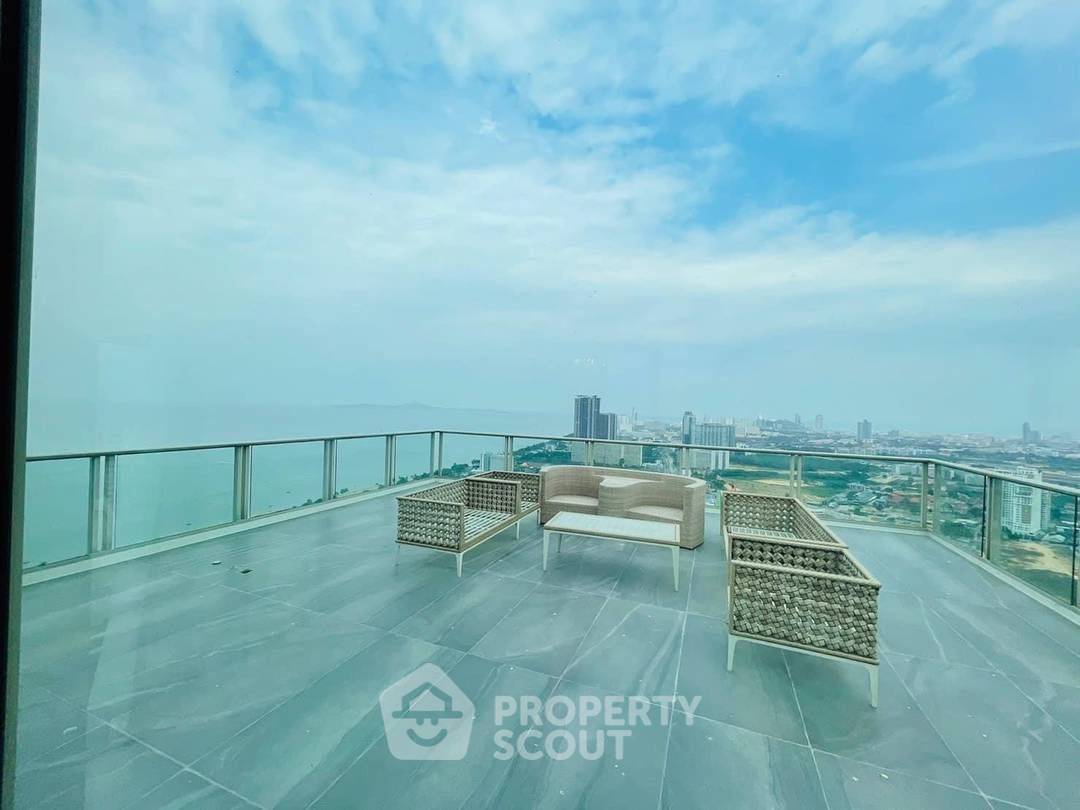 For SaleCondoPattaya, Bangsaen, Chonburi : 2-BR Condo at The Riviera Jomtien close to Jomtien Beach