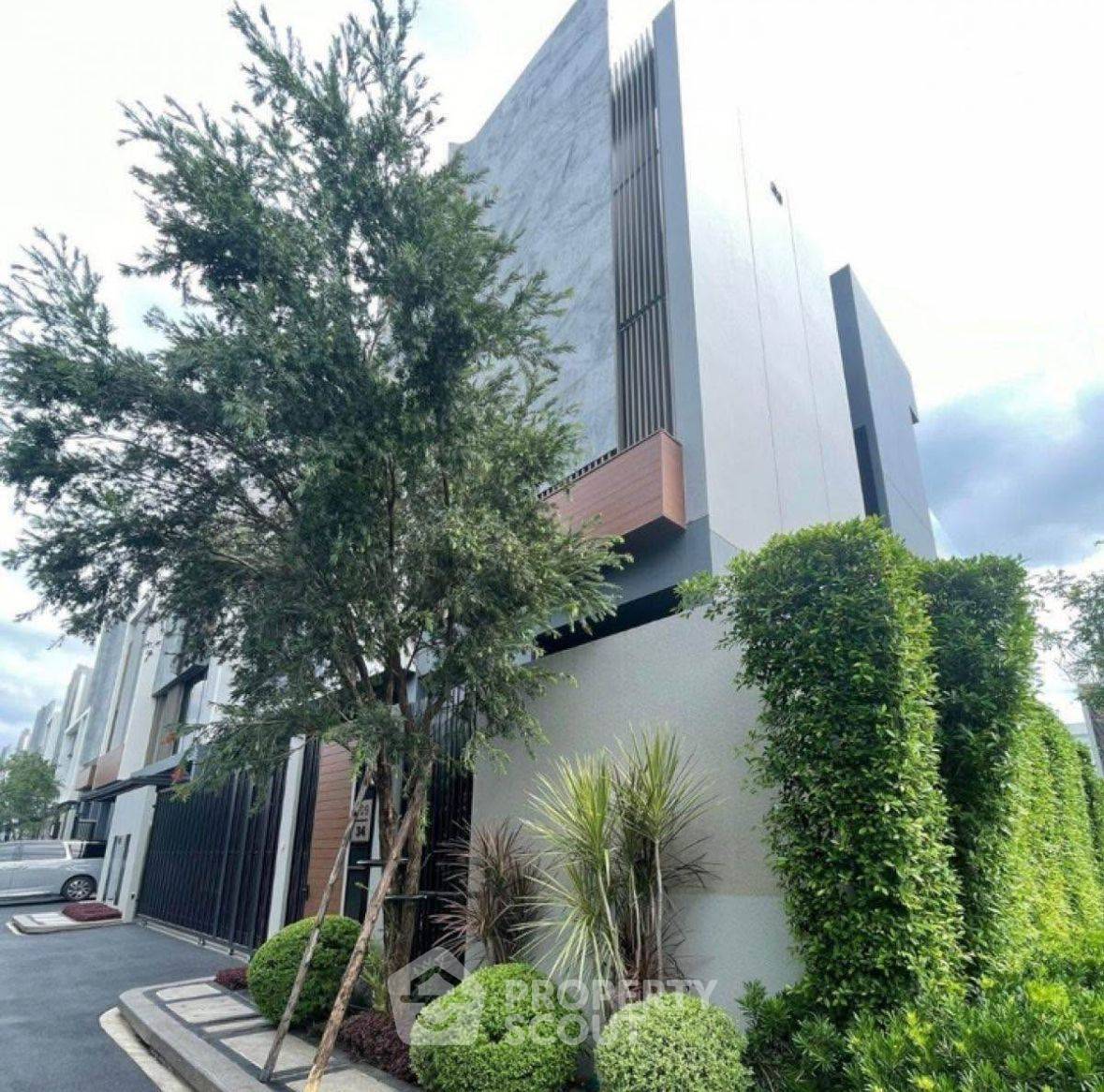 ให้เช่าบ้านพัฒนาการ ศรีนครินทร์ : บ้าน 4-ห้องนอน ที่ บูก้าน กรุงเทพกรีฑา ใน หัวหมาก