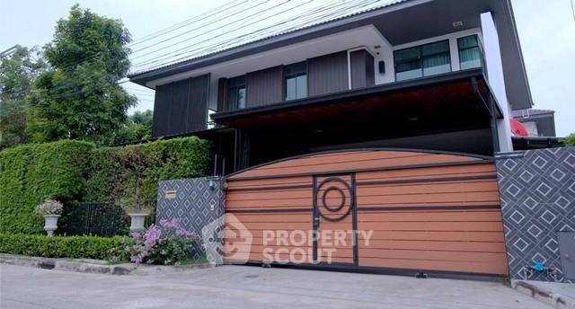 ขายบ้านนวมินทร์ รามอินทรา : บ้าน 4-ห้องนอน ที่ มัณฑนา เลค วัชรพล ใน ออเงิน