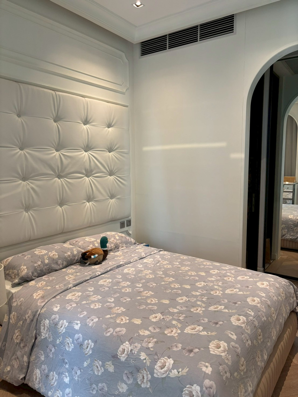 For RentCondoWitthayu, Chidlom, Langsuan, Ploenchit : 💎 GT16221 | Condo 28 Chidlom, convenient travel, near BTS, there is a shuttle, beautiful-luxurious room, fully furnished, ready to move in!!