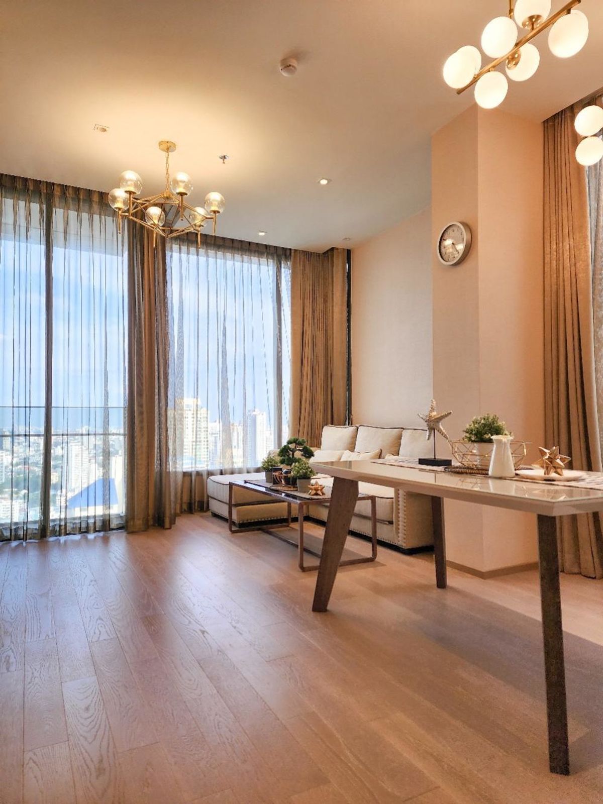 ให้เช่าคอนโดสุขุมวิท อโศก ทองหล่อ : LTHC12670 - The Esse Asoke Condo FOR RENT Size 90 sqm. 2 beds 2 baths Near BTS Asok Station ONLY 89K/Month