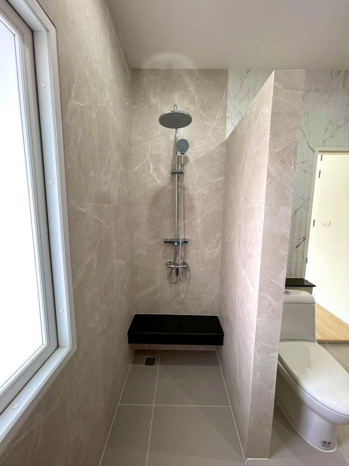 For SaleHouseMahachai Samut Sakhon : 🎉🏡 Golden opportunity! Discounted 2 million! #House No. 66 #Already rich! #Nusasiri City Rama 2 House with a private pool! 🌳💦