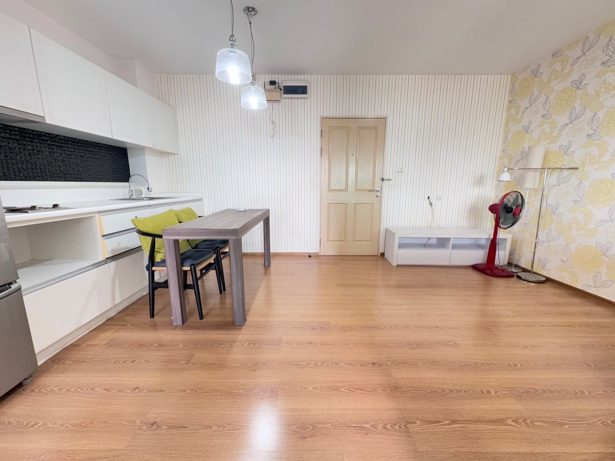 ขายคอนโดลาดพร้าว เซ็นทรัลลาดพร้าว : Sym Vipha Ladprao ขายด่วน ห้องสวยวิวโล่ง พักอาศัยเองก็ดี ปล่อยเช่าก็คุ้ม คอนโดทำเลดีมาก