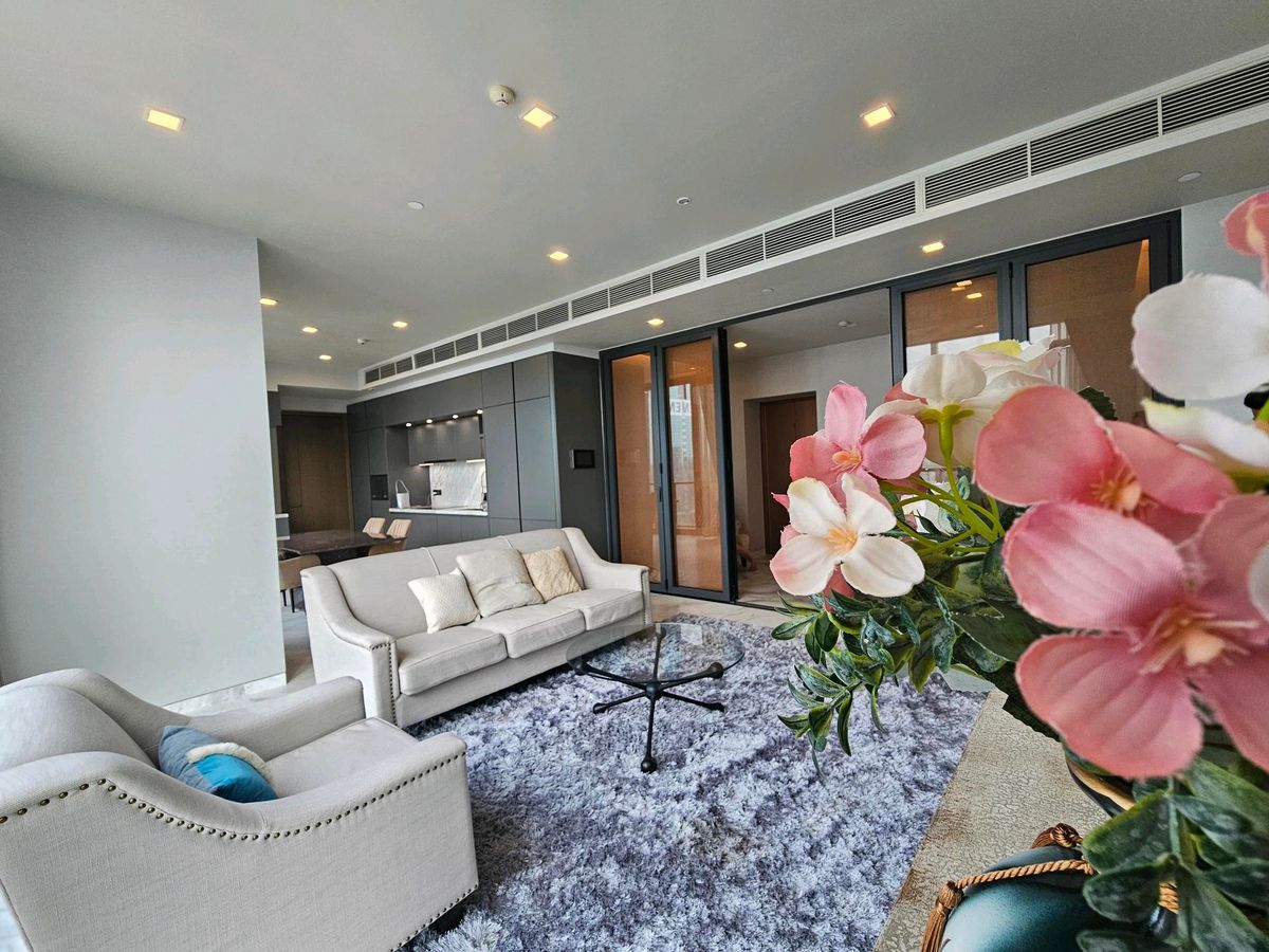 ให้เช่าคอนโดสะพานควาย จตุจักร : The Monument Thonglo 2 bedrooms  For Rent