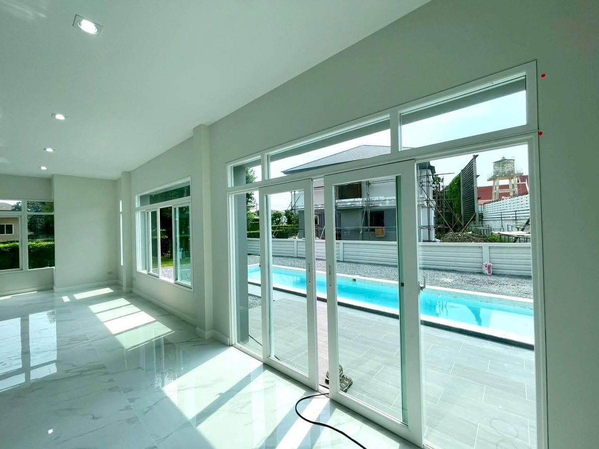 For SaleHouseMahachai Samut Sakhon : 🎉🏡 Golden opportunity! Discounted 2 million! #House No. 66 #Already rich! #Nusasiri City Rama 2 House with a private pool! 🌳💦