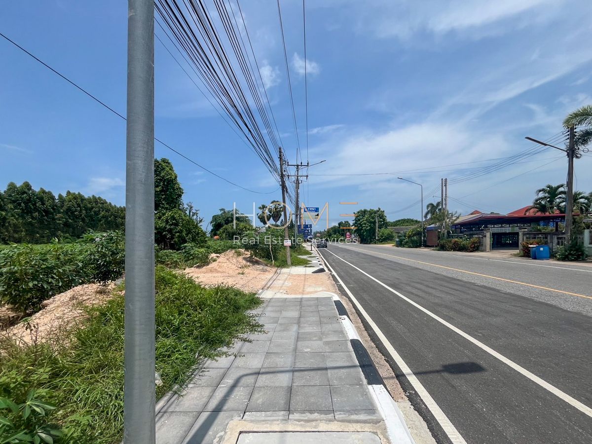 ขายที่ดินระยอง : ✨ โอกาสเดียว! ที่ดิน 9 ไร่ ถนนพลา บ้านฉาง ใกล้สนามบินอู่ตะเภา–EEC ✨ (FOR SALE) NUT2174