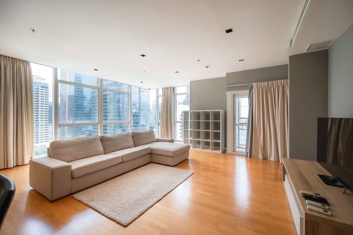 ให้เช่าคอนโดวิทยุ ชิดลม หลังสวน : Athenee Residence 4 Bedrooms for rent 150,000 