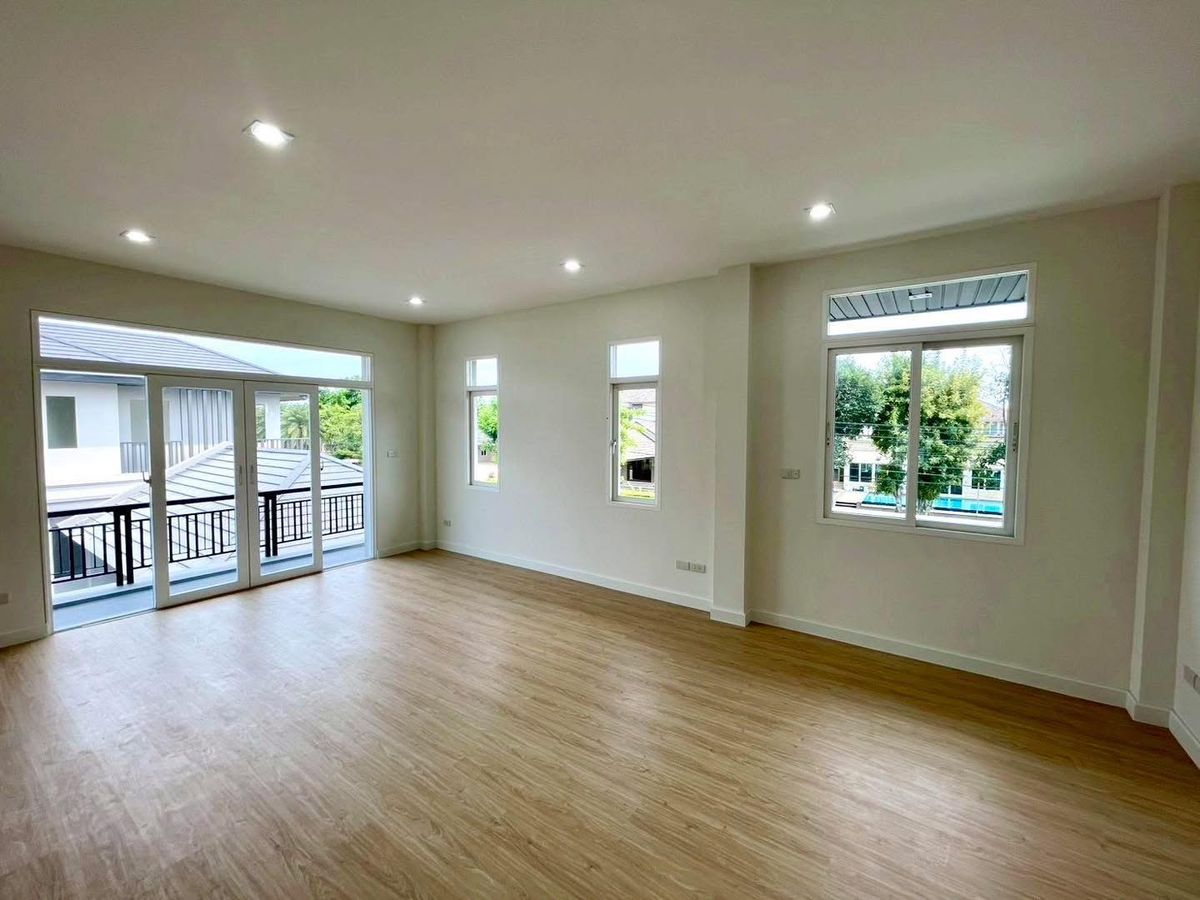 For SaleHouseMahachai Samut Sakhon : 🎉🏡 Golden opportunity! Discounted 2 million! #House No. 66 #Already rich! #Nusasiri City Rama 2 House with a private pool! 🌳💦