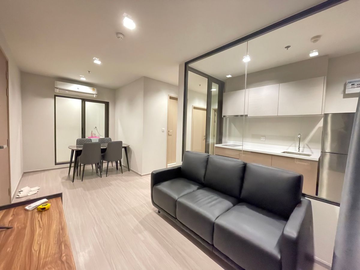 ให้เช่าคอนโดท่าพระ ตลาดพลู วุฒากาศ : Life Sathorn Sierra 2 ห้องนอน 2 ห้องน้ำ, Fully Furnished, สอบถามได้ครับผม