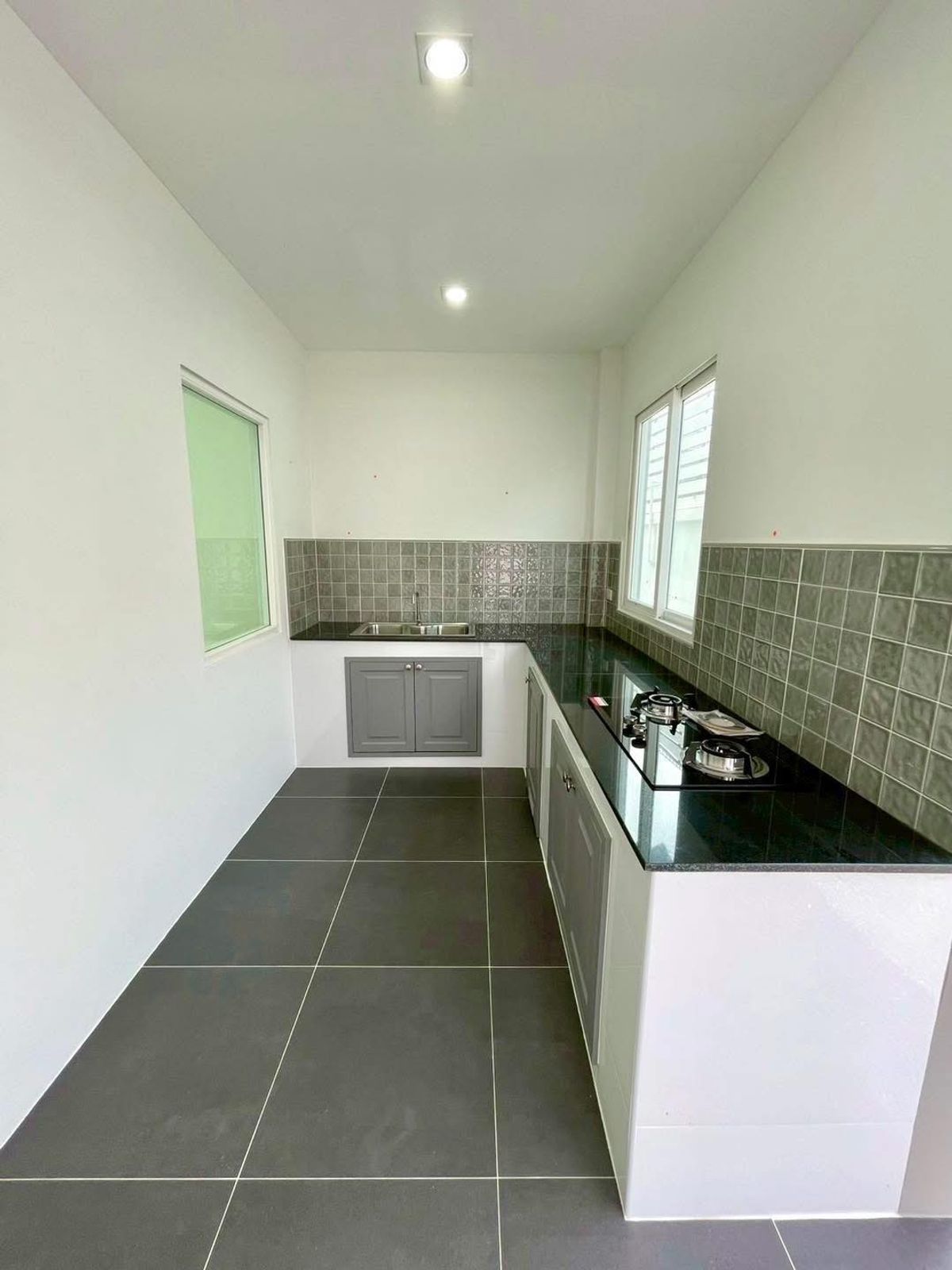 For SaleHouseMahachai Samut Sakhon : 🎉🏡 Golden opportunity! Discounted 2 million! #House No. 66 #Already rich! #Nusasiri City Rama 2 House with a private pool! 🌳💦