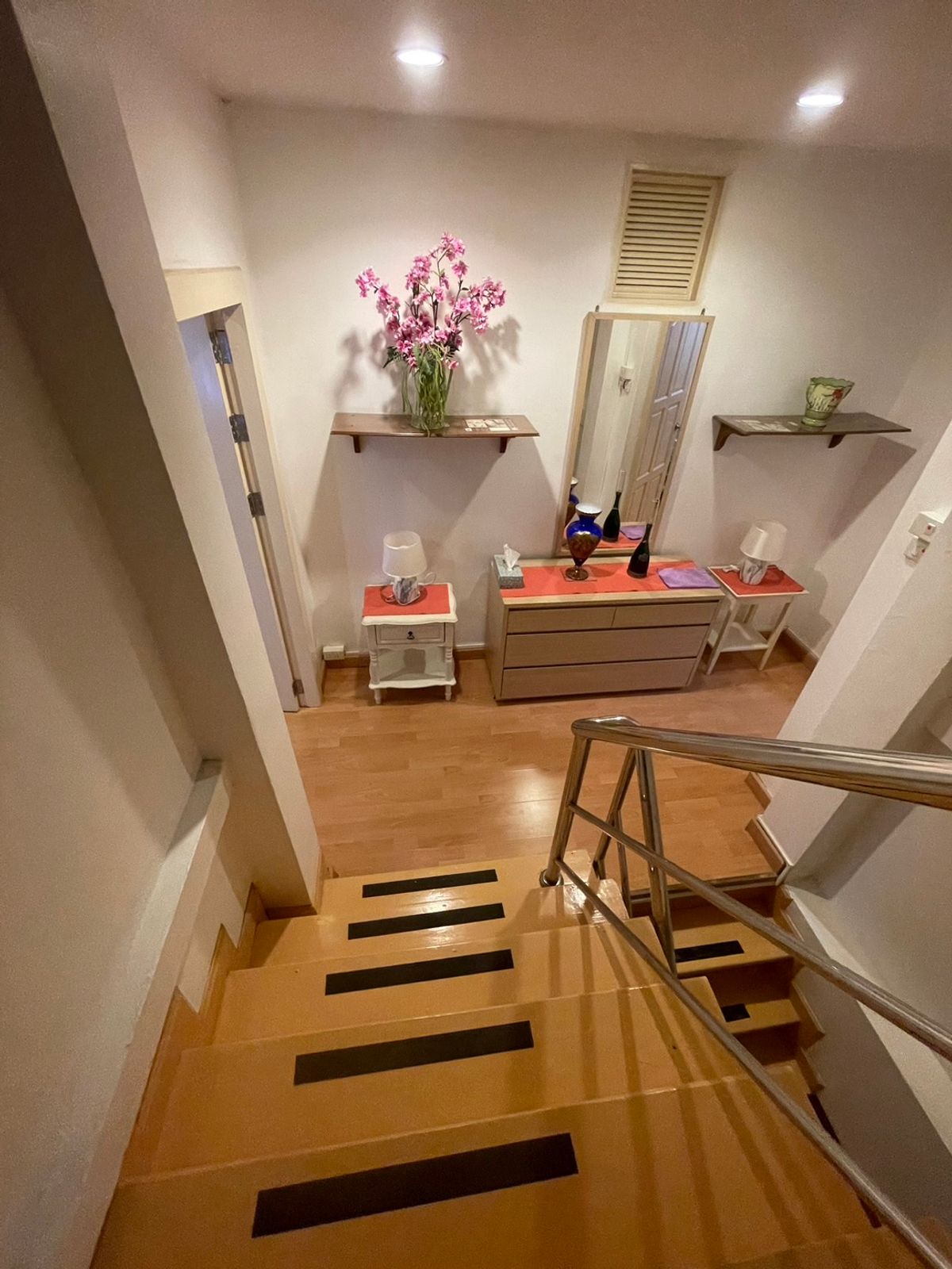 For RentTownhomePattaya, Bangsaen, Chonburi : For Rent Townhouse for Living 4 Beds Fully Furnished (S03-1900)