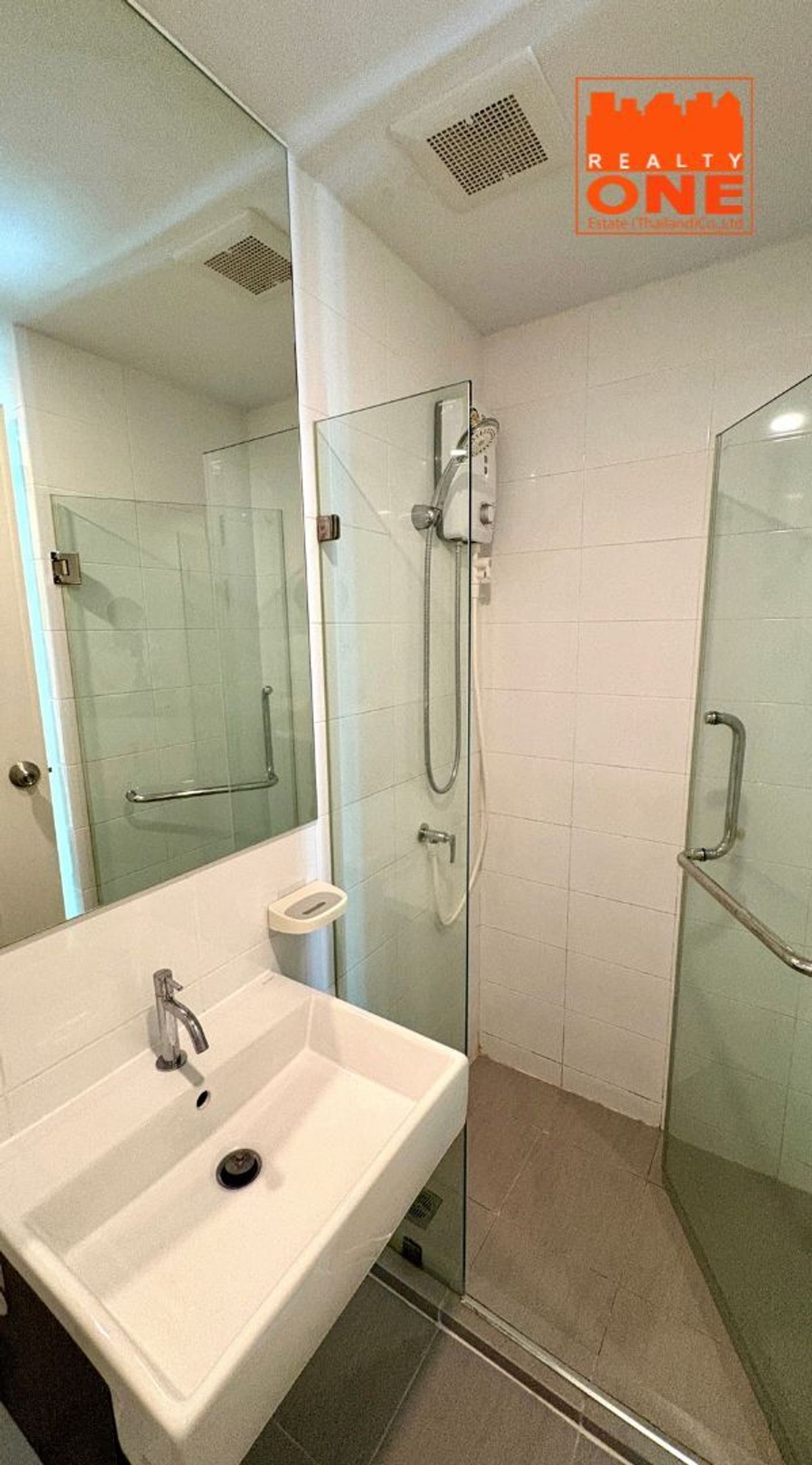 For SaleCondoBangna, Bearing, Lasalle : Sale: Notting Hill Sukhumvit 105 (Lasalle) bedroom plus (2 bedrooms) Building D, 4th Floor — Only 500 meters from BTS Bearing Station