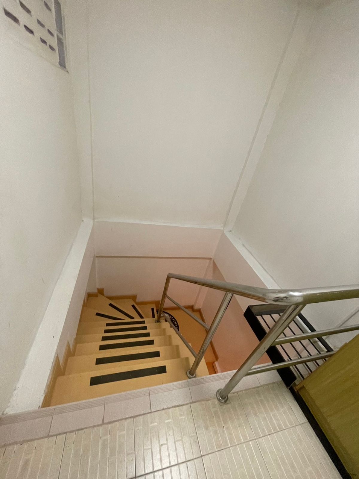 For RentTownhomePattaya, Bangsaen, Chonburi : For Rent Townhouse for Living 4 Beds Fully Furnished (S03-1900)