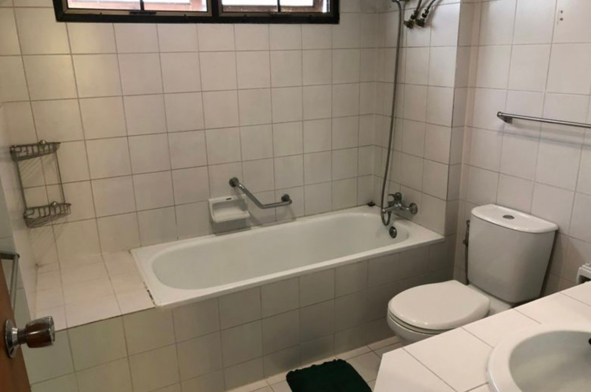 For RentHouseChaengwatana, Muangthong : house with 4 bedrooms, 4 bathrooms, behind Central Chaengwattana, air conditioners in every room