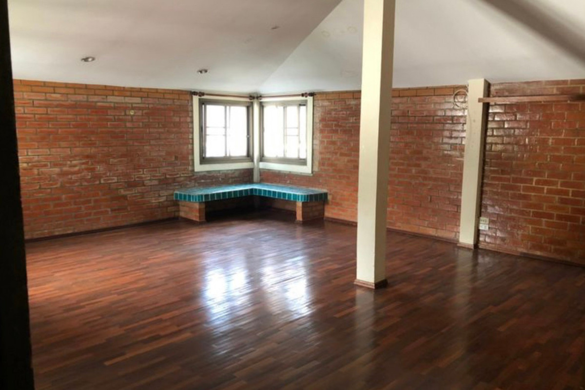 For RentHouseChaengwatana, Muangthong : house with 4 bedrooms, 4 bathrooms, behind Central Chaengwattana, air conditioners in every room