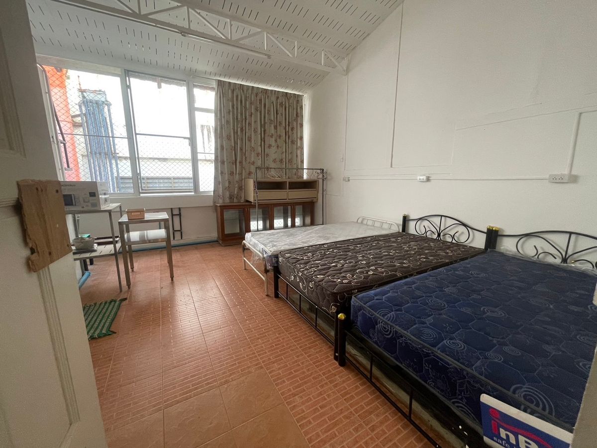 For RentTownhomePattaya, Bangsaen, Chonburi : For Rent Townhouse for Living 4 Beds Fully Furnished (S03-1900)