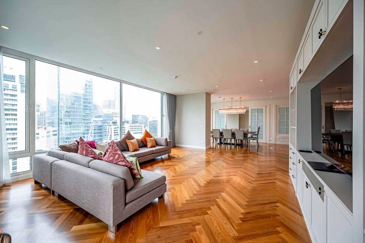 ให้เช่าคอนโดวิทยุ ชิดลม หลังสวน : The Park Childlom 3 Bedrooms 200,000