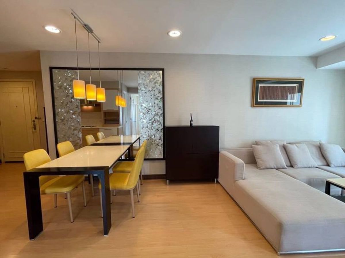 CondoSathorn, Narathiwat : Scapcious 2 Bedroom Condo in the Heart of Sathorn-Silom for Rent and Sell