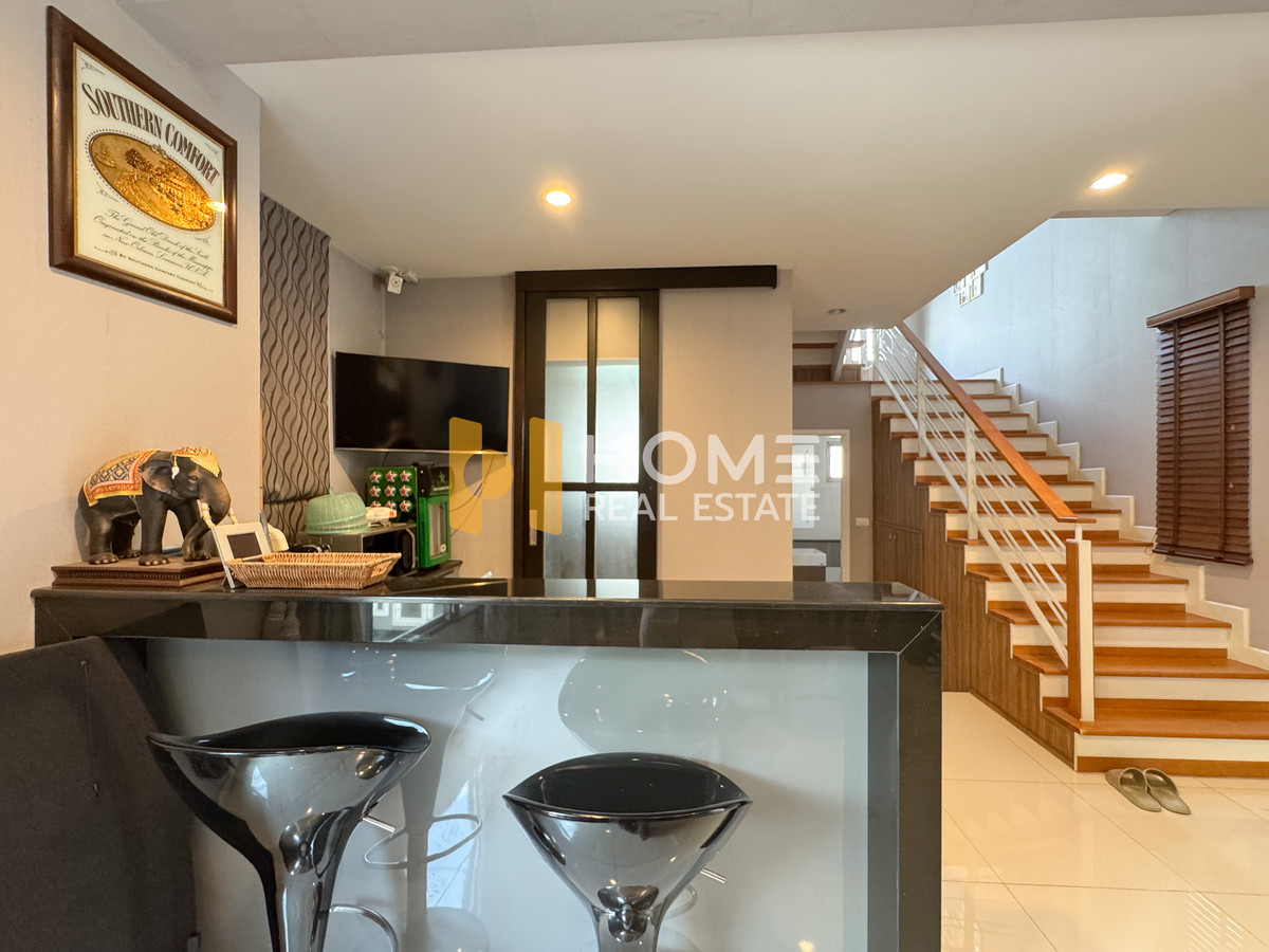 ขายบ้านพัฒนาการ ศรีนครินทร์ : เดอะ แพลนท์ เอสทีค พัฒนาการ 38 / 3 ห้องนอน (ขาย), The Plant Estique Pattanakarn 38 / 3 Bedrooms (FOR SALE) FON161